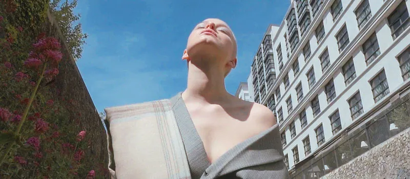 THE EARTH WHO FELL TO GIRL thumbnail