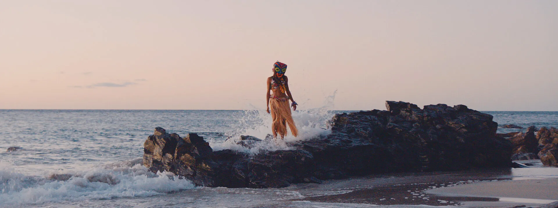 WATERMAT - EMPIRE - NIMA NABILI RAD - image 3